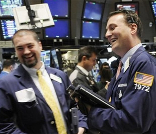Chứng khoán Mỹ “bật dậy” sau tin vui