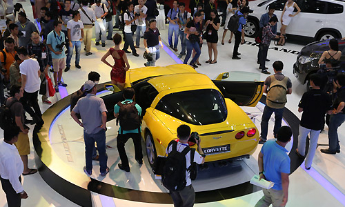 Dấu ấn ôtô Việt Nam 2013: Vui trước bạ, lo lắp ráp