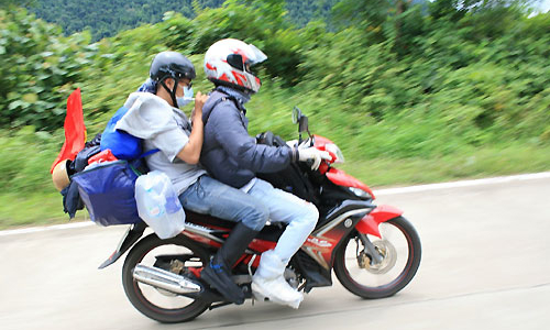 Bộ Tài chính thúc giục thu phí xe máy