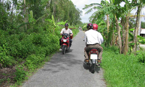 Gương hậu: Phí ơi là Phí!