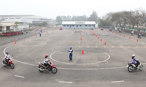 Năm 2012, Honda đào tạo lái xe an toàn cho 585.000 người