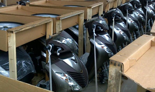 Doanh nghiệp “kêu” giá tính thuế xe máy nhập khẩu