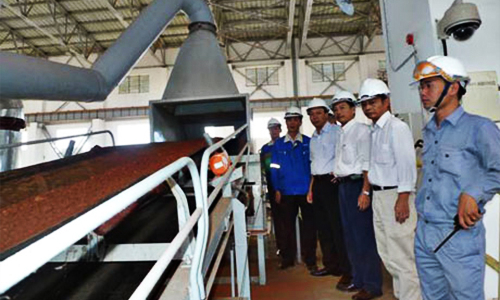 Mẻ alumina đầu tiên của dự án bauxite ra lò tháng này