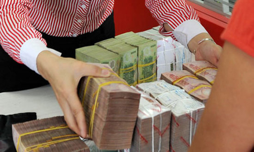 Lãi suất liên ngân hàng tăng bất thường