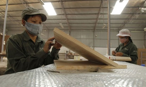 Lương tại nhiều doanh nghiệp nhà nước gấp 3 lần khối FDI