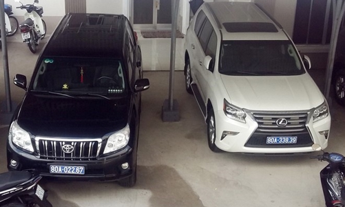 Ba bộ vào cuộc làm rõ vụ doanh nghiệp tặng xe sang cho tỉnh