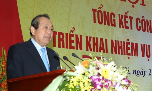 “Xóa bỏ việc chạy chọt, bổ nhiệm người nhà”