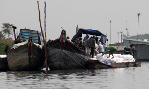 Đường nhập lậu, chặn cách nào?