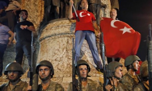 Thổ Nhĩ Kỳ gấp rút tái cơ cấu quân đội