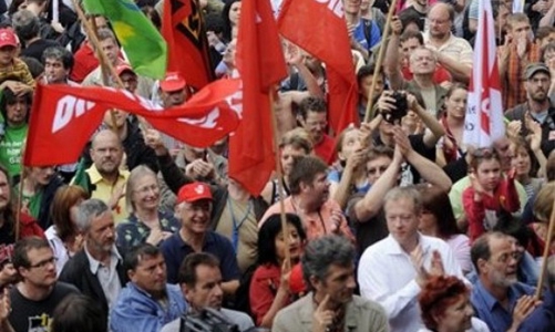 Châu Âu oằn mình “thắt lưng buộc bụng”