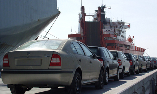 Xuất, nhập khẩu đều giảm trong tháng đầu năm