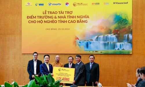 “Bầu Hiển” ủng hộ 5 tỷ đồng xây điểm trường và nhà tình nghĩa cho người nghèo tỉnh Cao Bằng