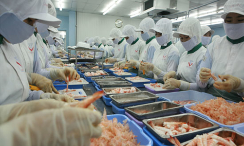 Hết thời lao động giá rẻ?