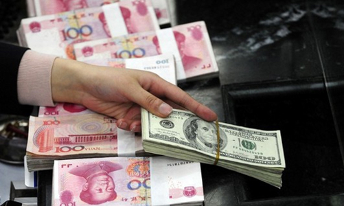 Trung Quốc tiếp tục neo tỷ giá