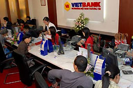 Ngân hàng nhỏ tiếp tục bị “thúc” tăng vốn