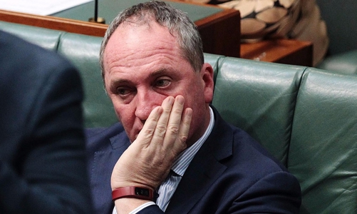 Phó Thủ tướng Australia mất chức vì mang hai quốc tịch