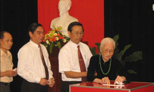 Ban hành nghị quyết về bầu cử đại biểu Quốc hội khóa 13