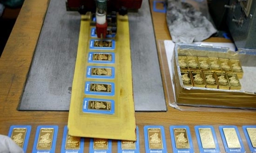 Than thở vì không được nhập vàng