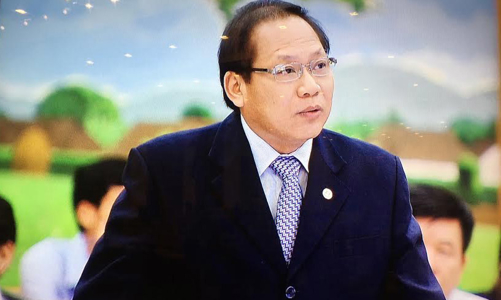 Xã hội đang bị 