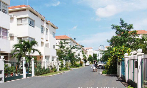 Thị trường biệt thự: Hà Nội vẫn ế, Tp.HCM ấm dần