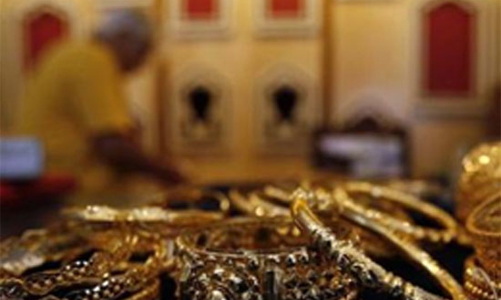 Vàng trong nước giảm giá mạnh theo thế giới