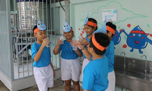 Từ ngày nước thế giới đến món quà nước quý giá