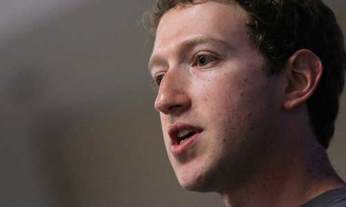 Trước bê bối bảo mật, sếp Facebook đã bán hơn 1 triệu cổ phiếu