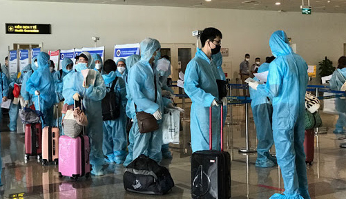 Hai người nhiễm Covid-19 sau gần 20 ngày nhập cảnh từ Mỹ