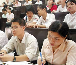 Học phí đại học cao nhất 240 nghìn đồng một tháng