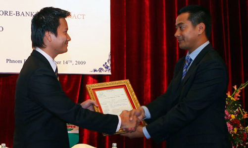 Công ty Bảo hiểm Campuchia - Việt Nam nhận giấy phép hoạt động