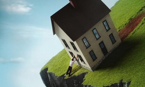 Hy Lạp “chỉ là phần nổi của tảng băng chìm”