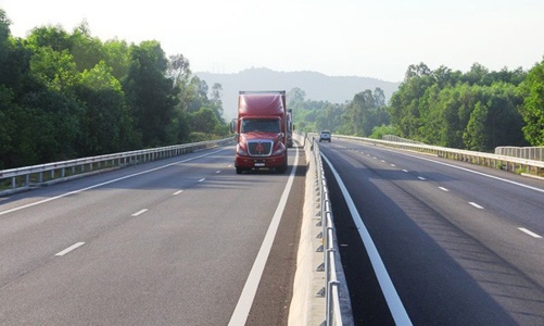 Vì sao cao tốc Đà Nẵng - Quảng Ngãi vốn đầu tư 34.000 tỷ đồng nhưng cứ mưa là hỏng?