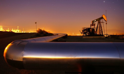 Giá dầu tăng mạnh bởi kỳ vọng vào OPEC