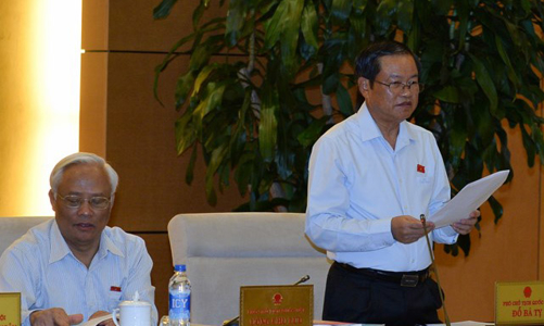 “Giải cứu hết dưa hấu đến thịt lợn thì cần phải xem lại”