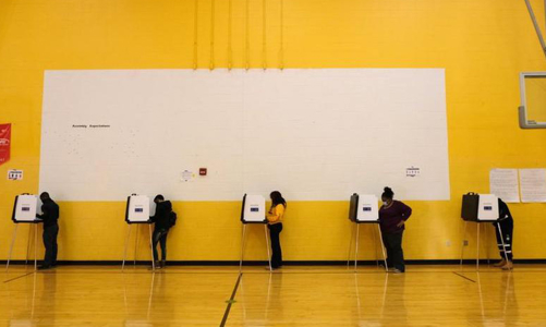 Cử tri Mỹ quan tâm nhất đến vấn đề kinh tế, Covid-19