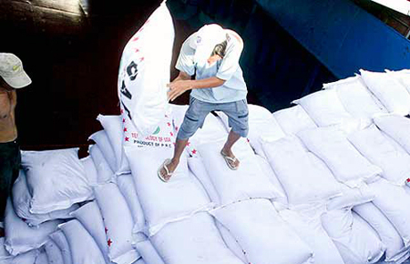 Phân bổ 70 nghìn tấn đường nhập theo hạn ngạch