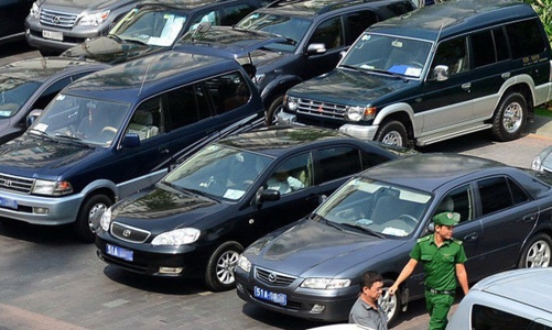 Chính phủ ban hành nghị định về khoán xe công, nhà công vụ