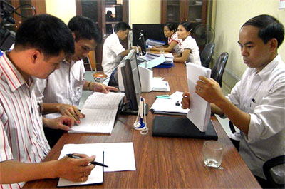 Cải cách hành chính đang chờ “phát súng lệnh”