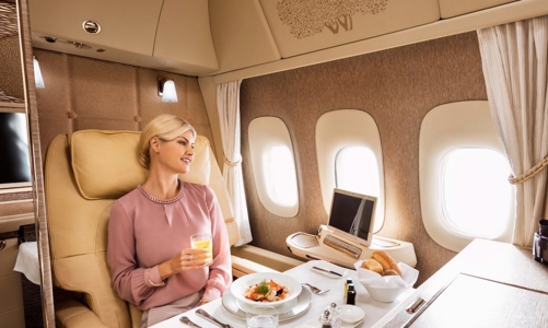 Cận cảnh khoang hạng nhất của hãng hàng không xa xỉ Emirates