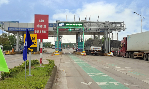 Thu phí không dừng vẫn vướng mắc