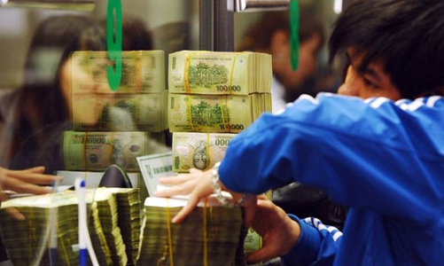 Phát hiện thêm ngân hàng vi phạm trần lãi suất