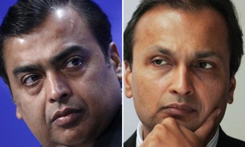 Anh em tỷ phú Ấn Độ đưa nhau ra tòa