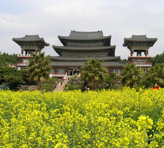 Lượng người Việt Nam đi du lịch nước ngoài tăng mạnh