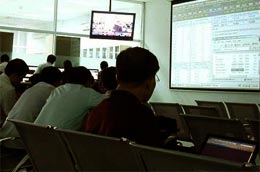 Yêu cầu công ty chứng khoán chấm dứt hoạt động sàn vàng