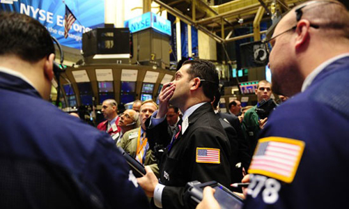 Phố Wall tuột dốc không phanh