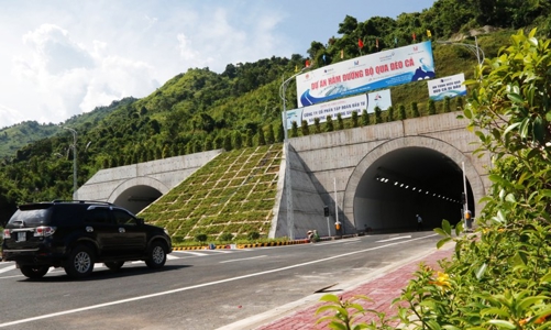 Thông xe hầm Đèo Cả, thời gian qua đèo còn 10 phút 