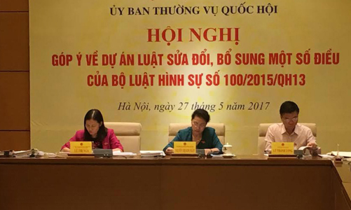 Quốc hội mở hội nghị chưa từng có tiền lệ