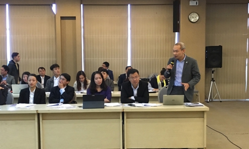 Phó viện trưởng CIEM: Cán bộ làm chính sách là nghèo nhất!