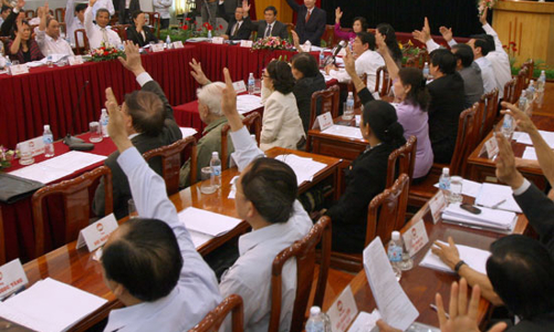 Hai ứng viên xin rút khỏi danh sách bầu đại biểu Quốc hội