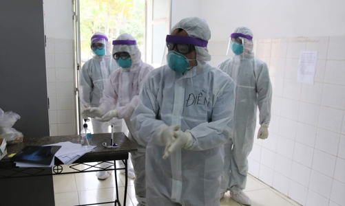 Thêm 6 người nhập cảnh nhiễm Covid-19